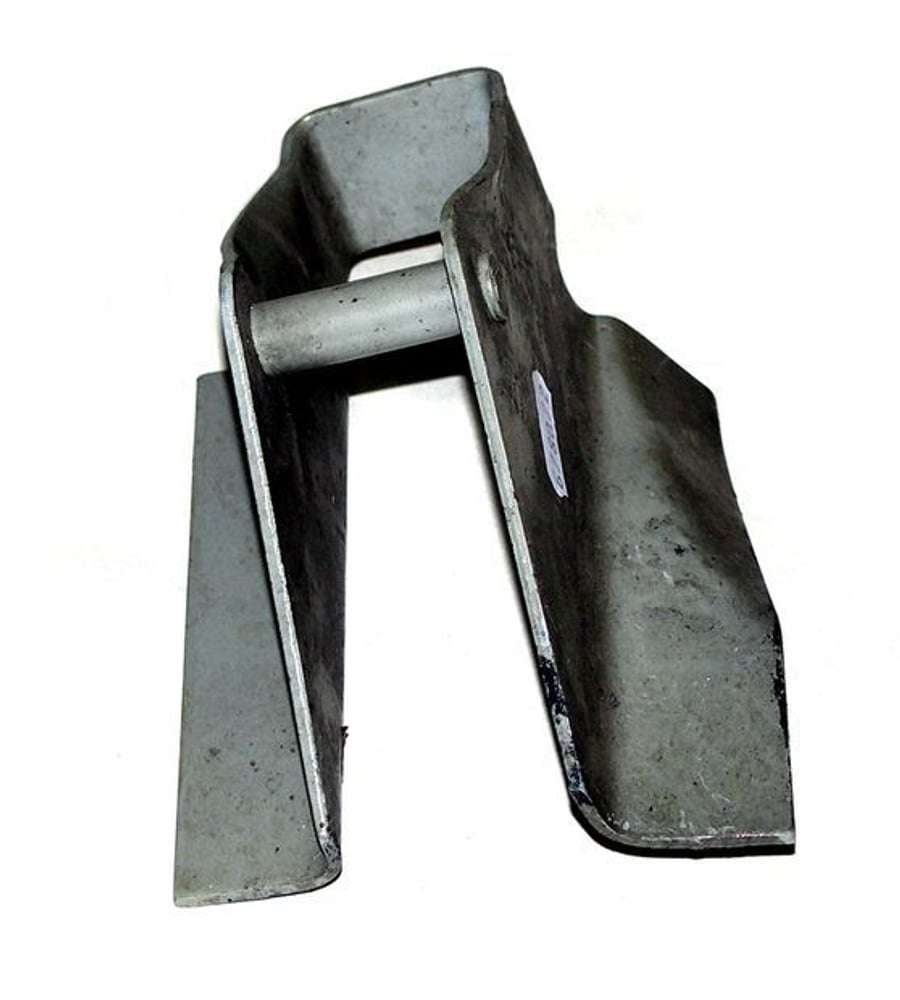 Domkraftsfäste vänster bak