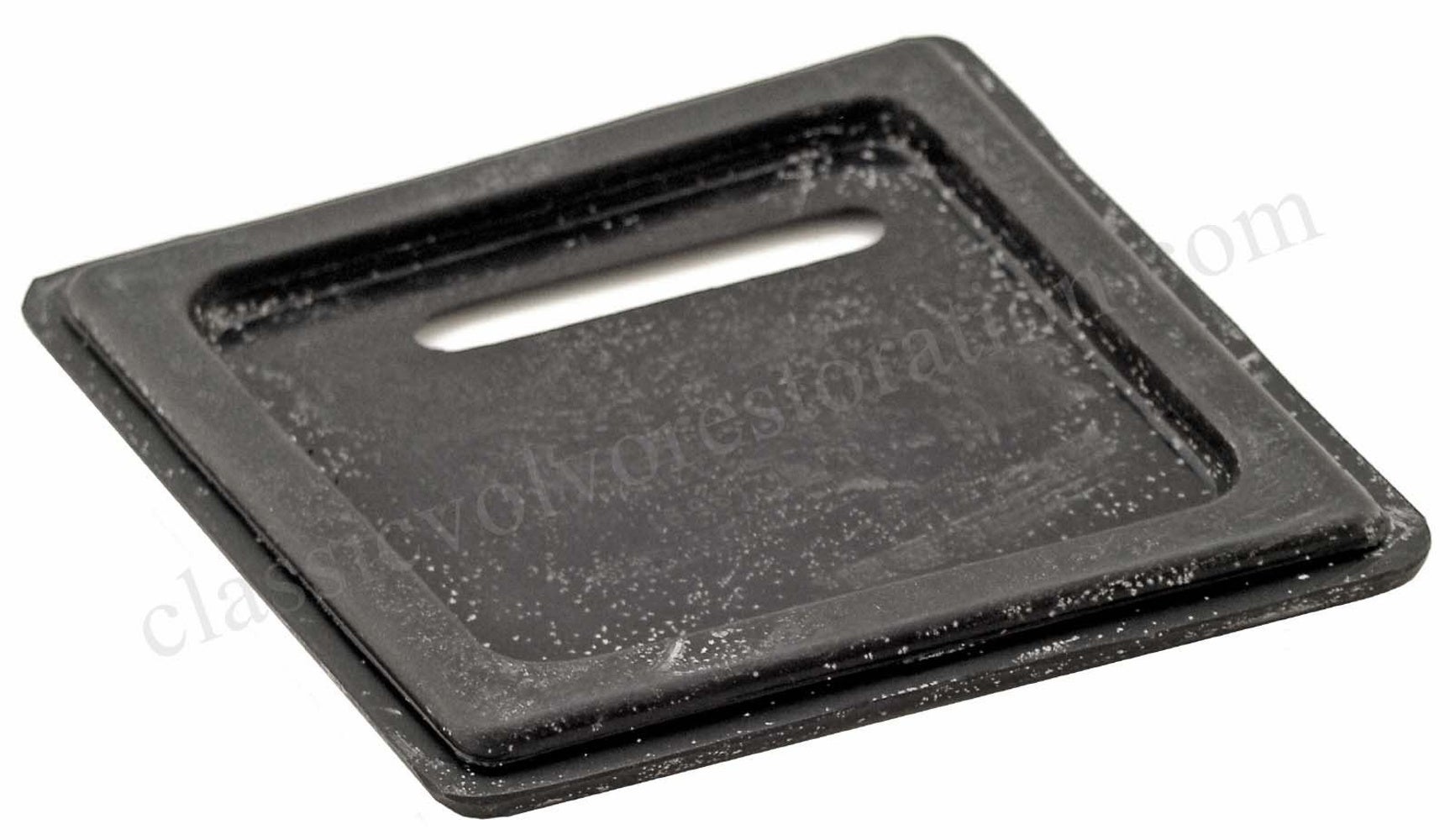 Genomföring framont vänster